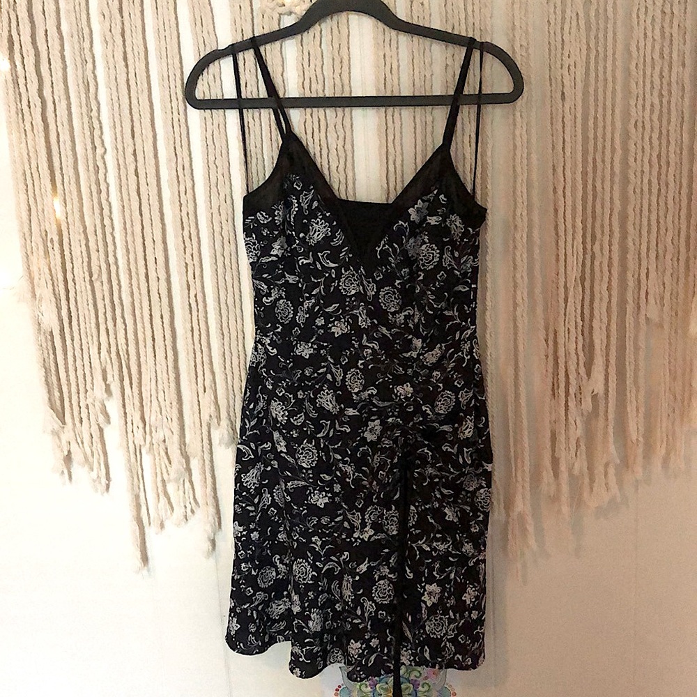 Adelyn Rae black/white floral dress, size XS
